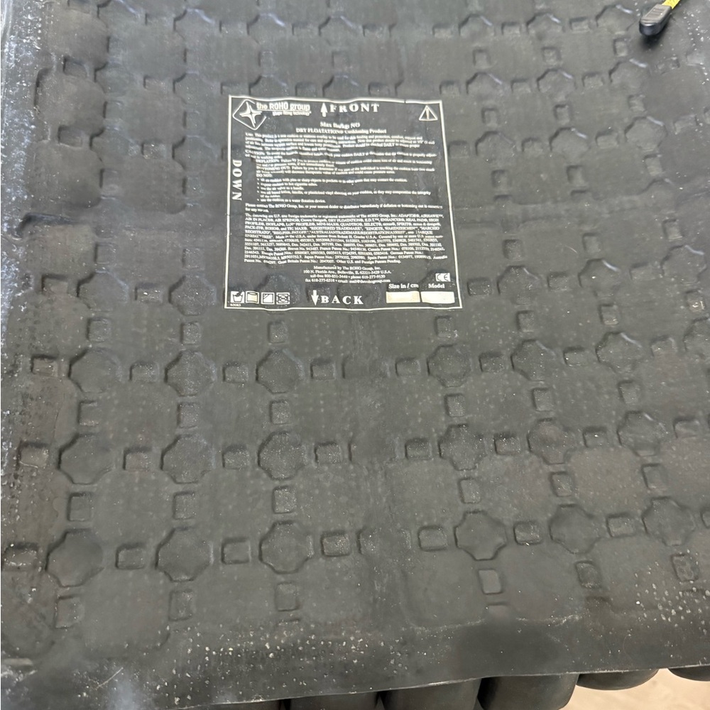 ROHO QUADTRO Select HIGH Profile Cushion - 16.00" x 17.00" x 4.25" - Picture 5 of 13